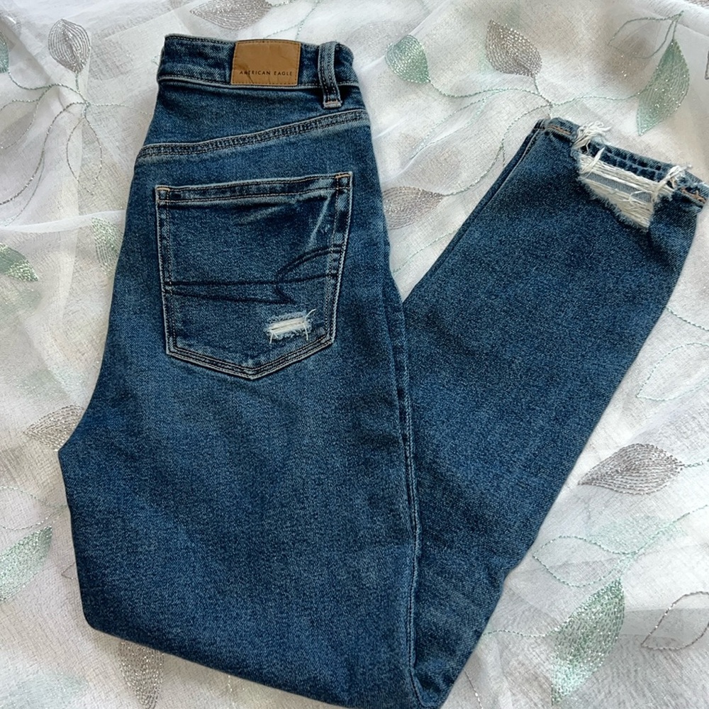 American Eagle MOM JEAN US 0 short